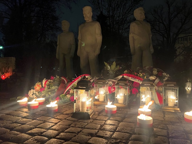 Akcja „Zapal Światło Wolności”. Fot. Marta Szczesiak-Ślusarek (IPN)