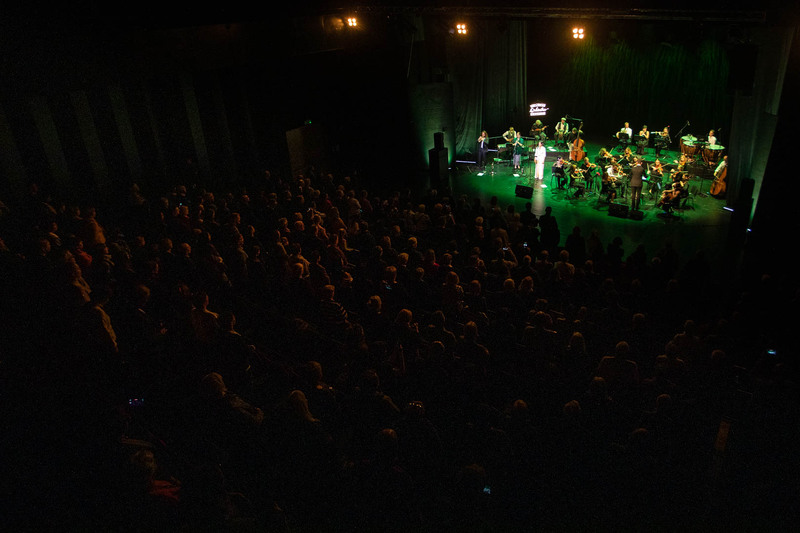 Koncert kolęd w wykonaniu Warszawskiej Orkiestry Sentymentalnej i Orkiestry Świętego Marcina. Fot. Jakub Krzyżanowski