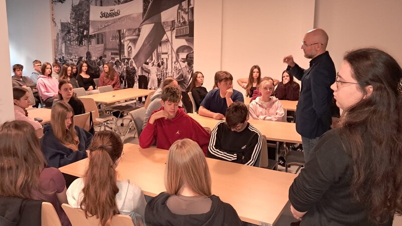 Warsztaty w ramach konkursu „Silni Polską!”. Fot. Piotr Orzechowski (IPN)