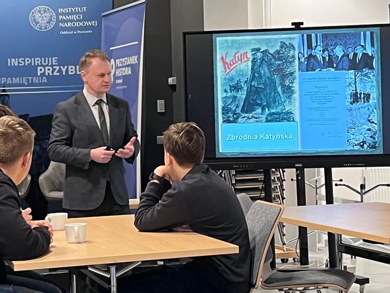 Warsztaty w ramach konkursu „Silni Polską!”. Fot. Agnieszka Kubiak (IPN)