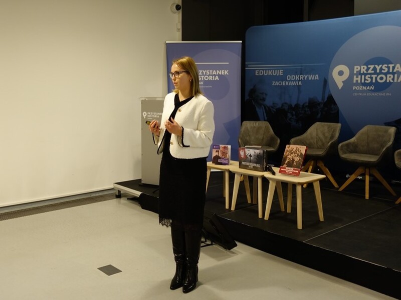 Prezentacja materiałów edukacyjnych dotyczących Powstania Wielkopolskiego 1918-1919. Fot. Julia Moszczyńska