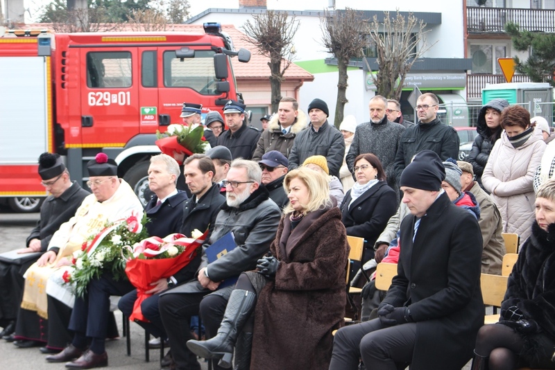 Uroczystość odsłonięcia tablicy upamiętniającej Stanisława i Karolinę Kaszyńskich. Fot. Marta Sankiewicz (IPN)