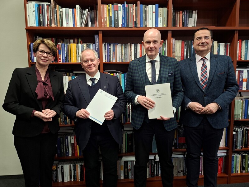 Prof. UAM dr hab. Danuta Konieczka-Śliwińska, prof. UAM dr hab. Przemysław Matusik, prof. UAM dr hab. Rafał Reczek, prof. UAM dr hab. Konrad Białecki