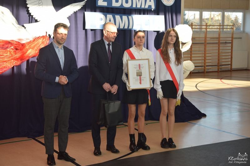 Uroczystość przekazania pod opiekę grobu Rocha Szurgocińskiego. Fot. Klaudia Boruszewska