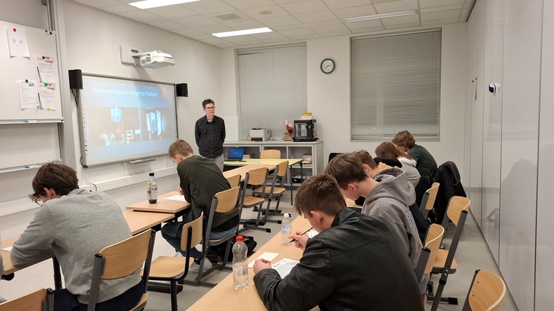 Zajęcia w Szkole Polskiej im. gen. bryg. Elżbiety Zawackiej przy Ambasadzie RP w Brukseli z siedzibą w Mons. Fot. Joanna Jurkiewicz