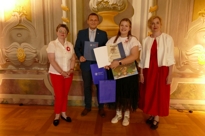 Gala finałowa X edycji ogólnopolskiego konkursu „Sztafeta Pamięci – losy mojej rodziny w czasie II wojny światowej”. Fot. Tomasz Cieślak (IPN)