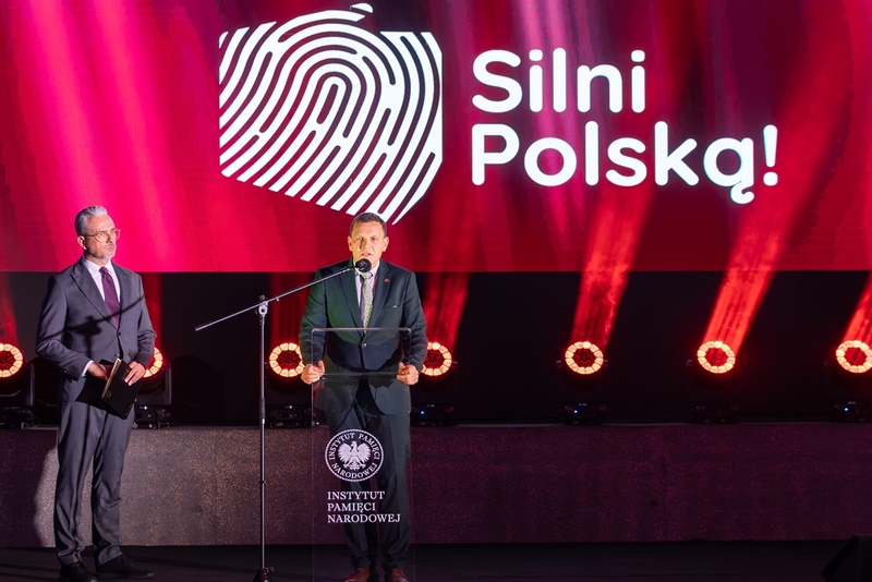 W imieniu liderów konkursu „Silni Polską!” głos zabrał Marek Kasprzak – lider z Rogoźna. Fot. Marcin Jurkiewicz (IPN)