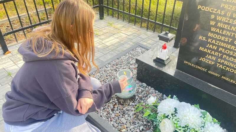 Pomnik upamiętniający ofiary II wojny światowej, Mielno. Fot. Karmen Macioszek