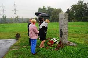 Pomnik upamiętniający zamordowanych i zamęczonych pracowników przymusowych firmy Voestalpine