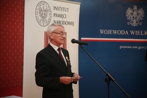 W imieniu odznaczonych głos zabrał Lech Różański. Fot. Bartosz Kochański