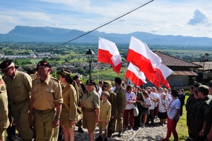 Polska delegacja w drodze na główne uroczystości upamiętniające 75. rocznicę bitwy o Piedimonte San Germano