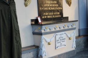 Pomnik i Grobowiec Powstańców Wielkopolskich na cmentarzu parafialnym w Grodzisku Wielkopolskim