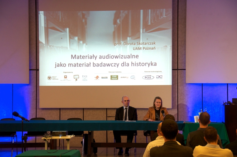 Prof. Skotarczak mówiła o materiałach audiowizualnych jako materiale badawczym dla historyka