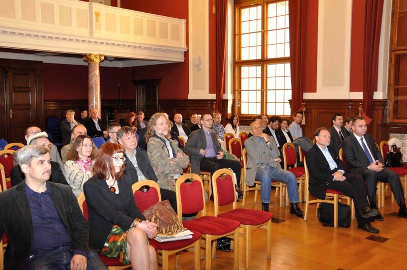 Wypełniona gośćmi Sala Lubrańskiego UAM 