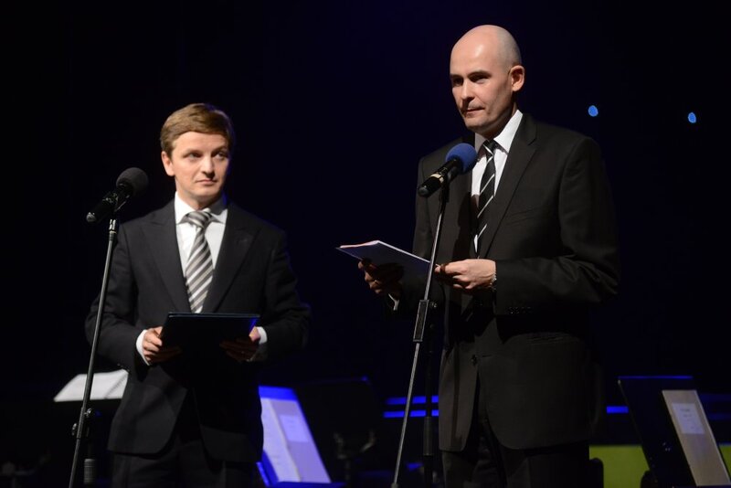 Od lewej: dr Przemysław Kieliszewski – dyrektor Teatru Muzycznego w Poznaniu, dr Rafał Reczek – dyrektor IPN Oddział w Poznaniu (fot.Paweł Miecznik)