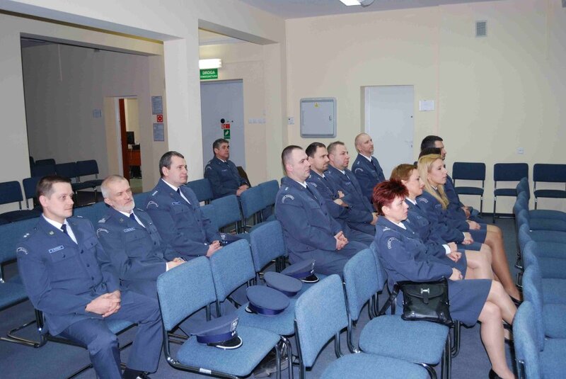 Funkcjonariusze Aresztu Śledczego w Poznaniu z wizytą w poznańskim oddziale IPN