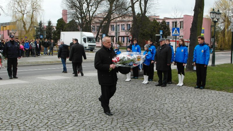 Uroczystości przy Pomniku Wdzięczności