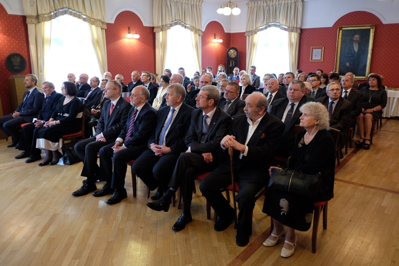 Uroczystość wręczenia Krzyży Wolności i Sprawiedliwości w Wielkopolskim Urzędzie Wojewódzkim w Poznaniu 9 czerwca 2015