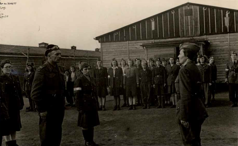 Wyzwolenie obozu. Raport składa por. hm. Irena Mileska „Jaga”, zbiory IPN