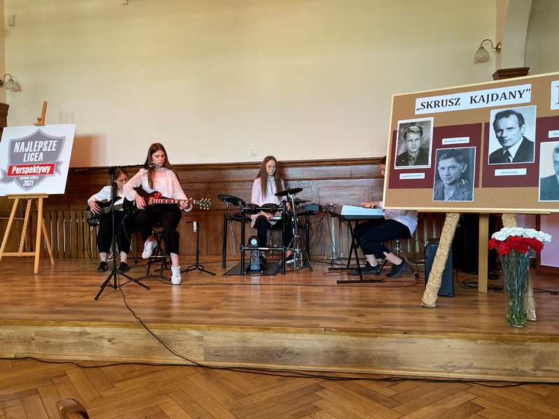 Występ okolicznościowy szkolenego zespołu