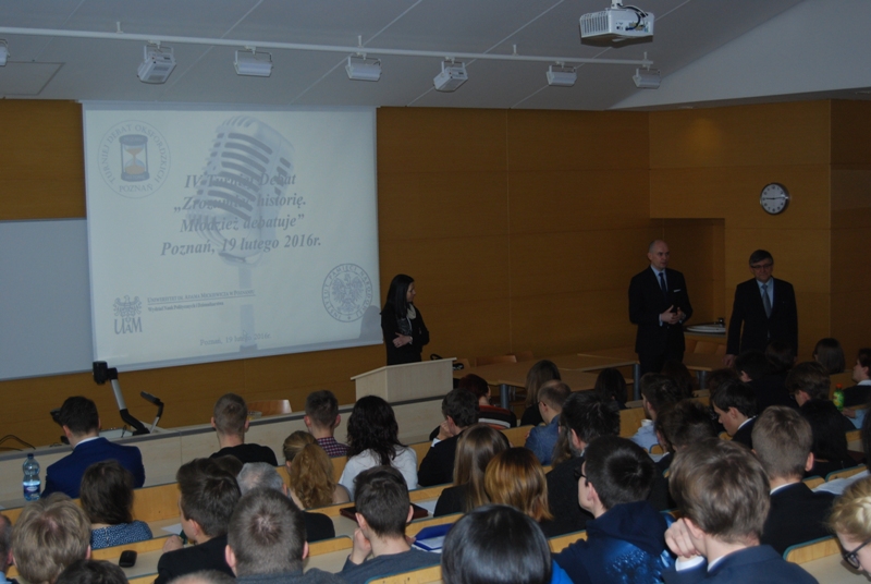 Uroczyste otwarcie Wojewódzkiego Finału Turnieju Debat Oksfordzkich „Zrozumieć historię - młodziez debatuje” 