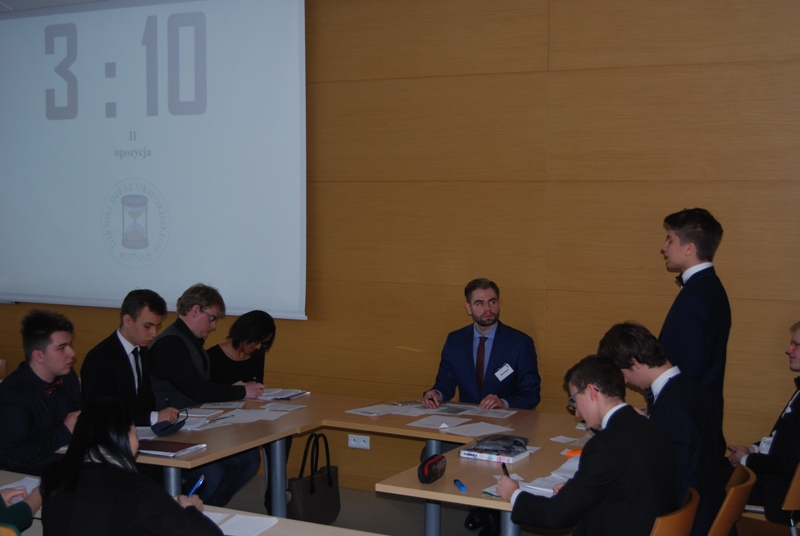 Debata między I LO z Wągrowca a II LO w Poznaniu 