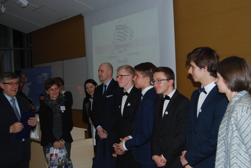 Wręczenie nagród uczniom II LO w Poznaniu 