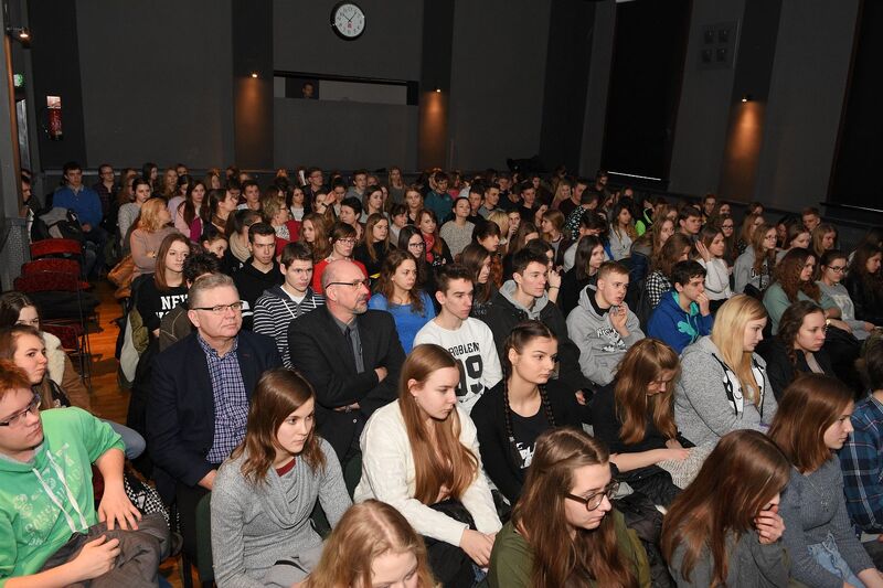 Narodowy Dzień Pamięci Żołnierzy Wyklętych w Gnieźnie. Prelekcja dr Agnieszką Łuczak z IPN w Poznaniu dla młodzieży II LO im. Dąbrówki  
