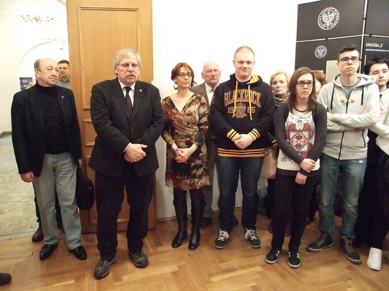 Otwarcie wystawy fotografii Piotra Życieńskiego „Cum tacent, clamant” w Muzeum Regionalnym w Jarocinie. Po wystawie oprowadza Piotr Życieński 