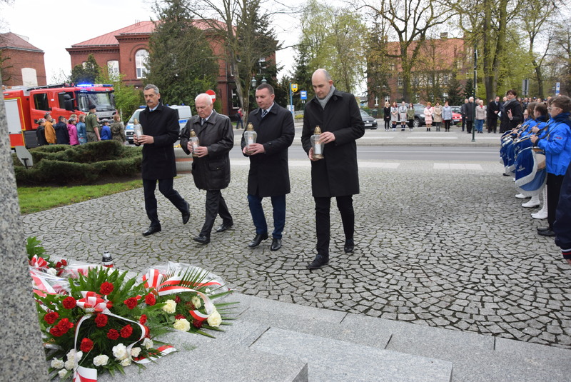 Uroczystość patriotyczna „Grodziska pamięć o Katyniu” pod Pomnikiem Wdzięczności 