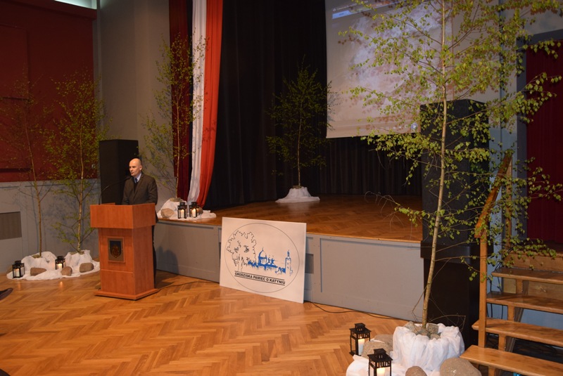 Przegląd filmowy Echa Katynia w Grodzisku Wielkopolskim. Na zdj. dr Rafał Reczek, dyrektor poznańskiego Oddziału IPN 