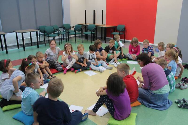 Zajęcia edukacyjne „Polak mały – polskie symbole narodowe” w Bibliotece Pana Kleksa w Zielonej Górze