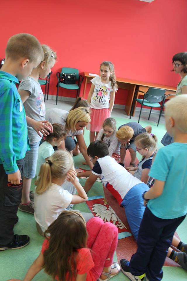 Zajęcia edukacyjne „Polak mały – polskie symbole narodowe” w Bibliotece Pana Kleksa w Zielonej Górze