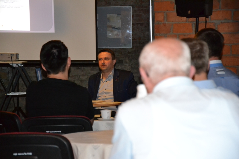 Spotkanie z dr. Sebastianem Pilarskim w CE IPN „Przystanek Historia” w MBP im. S. Grochowiaka w Lesznie  