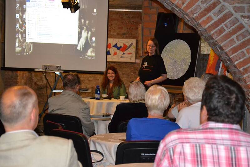 Spotkanie dyskusyjne wokół książki Karoliny Bittner „Piosenka w służbie propagandy. Festiwal Piosenki Żołnierskiej w Kołobrzegu 1968–1989” z udziałem autorki i prof. dr hab. Doroty Skotarczak  w Centrum Edukacyjnym IPN „Przystanek Historia” w Miejskiej Bi