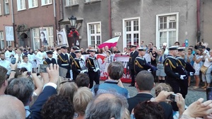 Delegacja poznańskiego Oddziału IPN na uroczystościach pogrzebowych „Inki” i „Zagończyka”