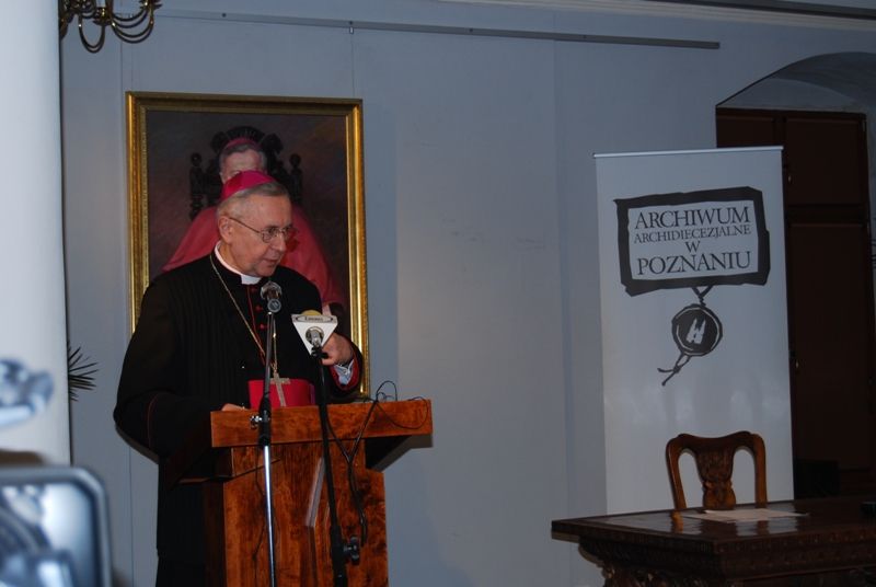 Metropolita poznański abp Stanisław Gądecki w swojej alokucji przypomniał główne zasługi Jerzego Stroby dla archidiecezji poznańskiej