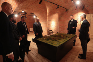 Zwiedzanie Muzeum Martyrologii Wielkopolan – Fort VII – Poznań, 16 lipca 2022. Fot. Mikołaj Bujak (IPN)