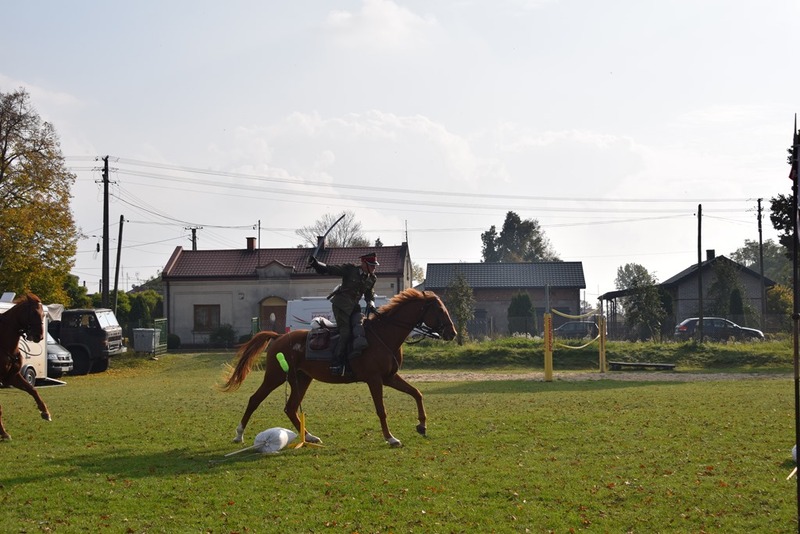 Pokaz umiejętności kawaleryjskich. Fot. M. Szczesiak-Ślusarek