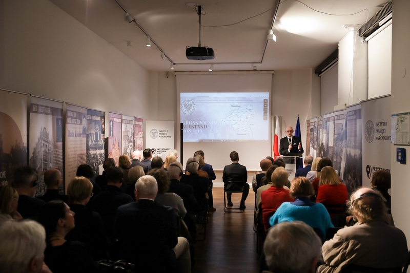 Dr hab. Rafał Reczek, dyrektor oddziału IPN w Poznaniu podczas inauguracji portalu o Powstaniu Wielkopolskim w języku niemieckim. Fot. Mikołaj Bujak (IPN) w Berlinie.