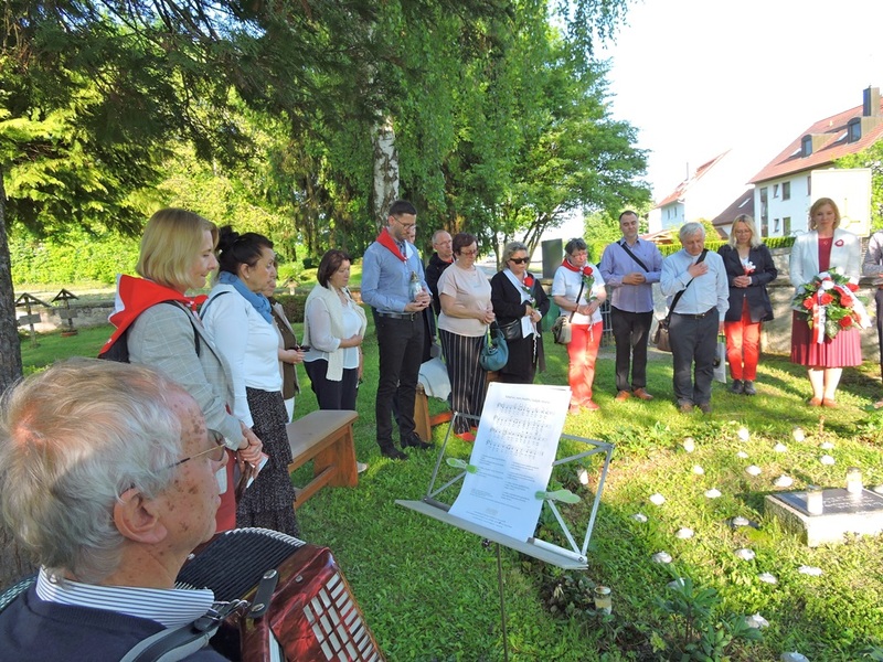 Cmentarz w miejscowości Indersdorf. Fot. Jerzy Osypiuk