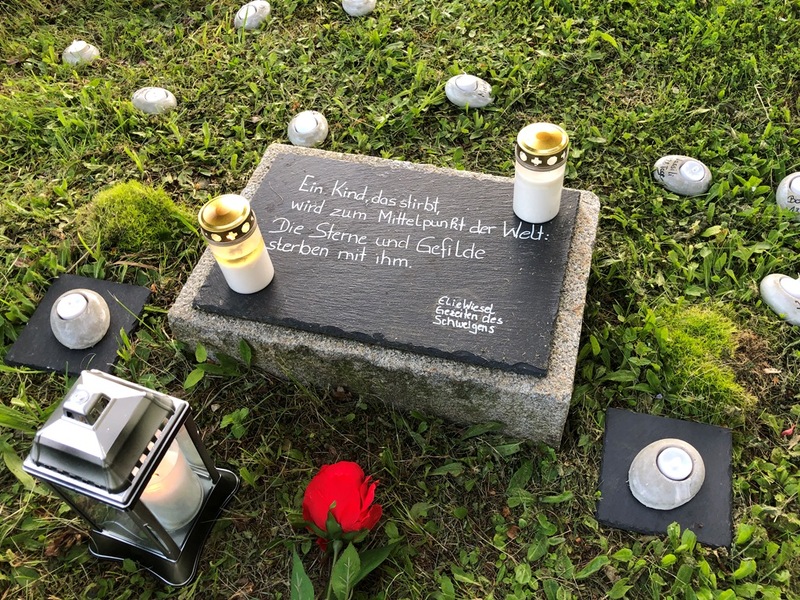 Cmentarz w miejscowości Indersdorf. Fot. Jerzy Osypiuk