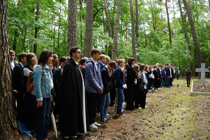 Uroczystości w lasach Palędzia i Dąbrówki
