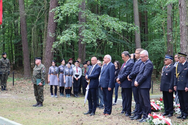 Uroczystości w lasach Palędzia i Dąbrówki