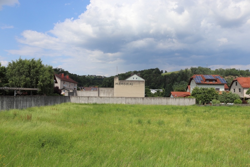 Widok na Miejsce Pamięci w Gusen, Memorial Gusen. Fot. Tomasz Cieślak