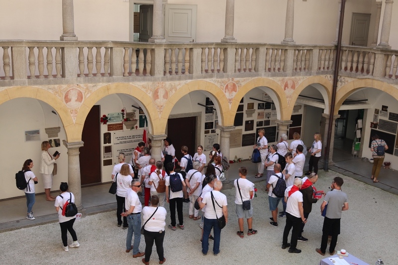 Wizyta polskiej delegacji w Zamku Śmierci Hartheim. Fot. Tomasz Cieślak