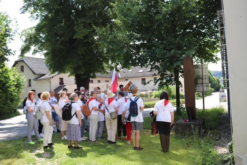 Wizyta polskiej delegacji w Zamku Śmierci Hartheim. Fot. Tomasz Cieślak