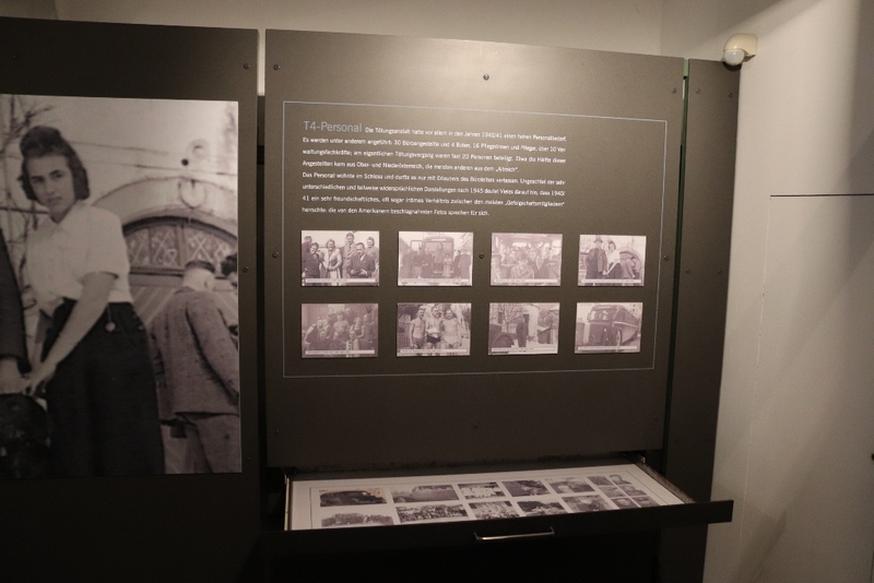 Wizyta polskiej delegacji w Zamku Śmierci Hartheim. Fot. Tomasz Cieślak