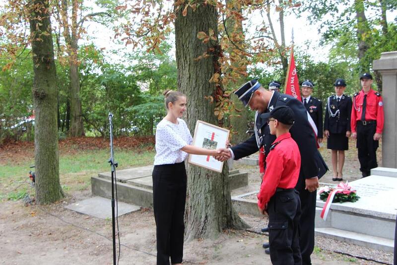 Uroczystość przekazania opieki nad grobami weteranów Ryszarda i Edwarda Woltersdorfów