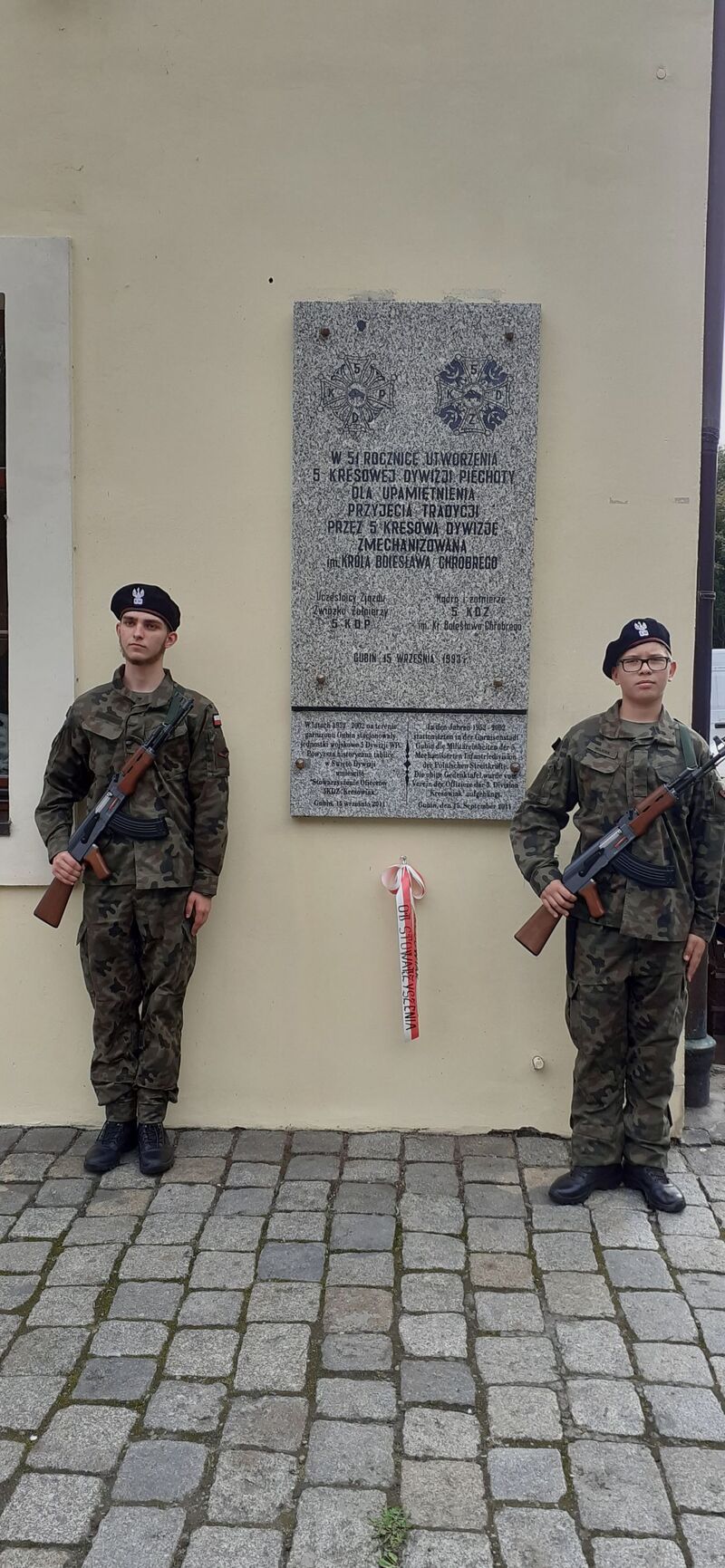 Tablica poświęcona 5 Kresowej Dywizji Piechoty w Gubinie. Fot. Piotr Orzechowski